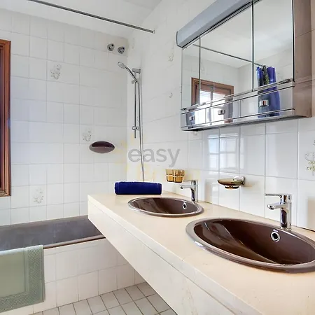 Casa Berlín by Easy Brava Vila
