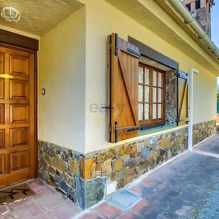 Casa Berlín by Easy Brava Vila Corsá